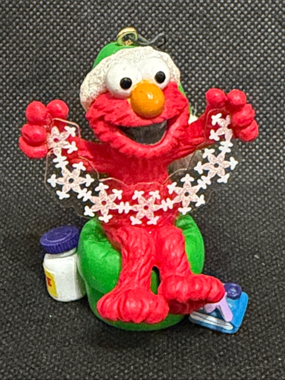 2002 Carlton Cards Heirloom "From Elmo with Love" Sesame Street ornament